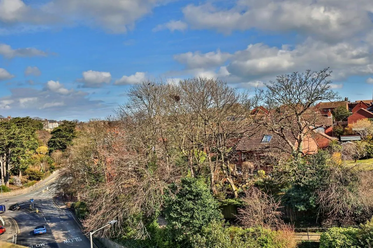 Finest Retreats - Adventure House Villa Whitby 0*,